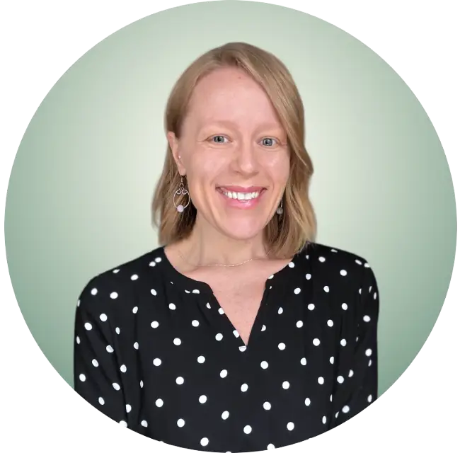 Leslie Sommer, Licensed Clinical Social Worker in Indianapolis. Online therapy for teens, parents, and young adults